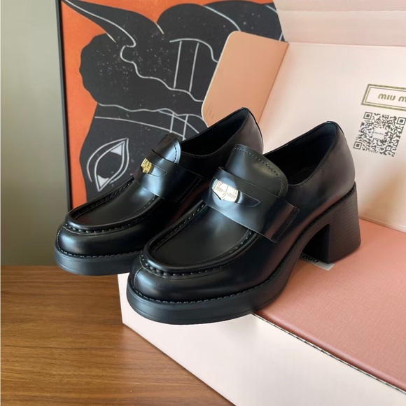 Miu Miu Black Leather Loafers - Picture 3 of 7